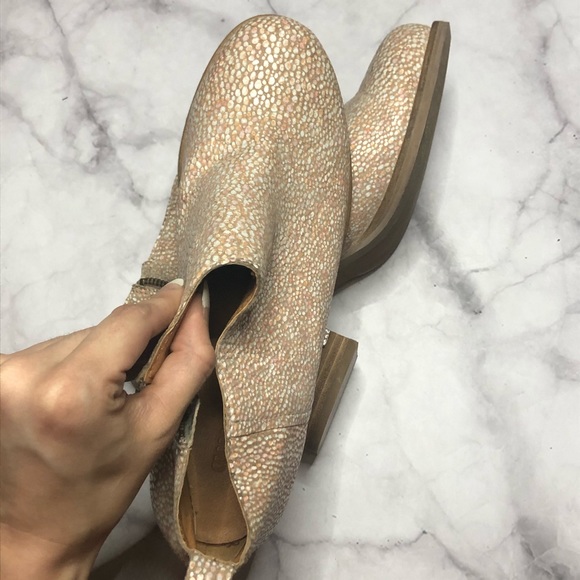 Cooperative women’s ankle boots leather wood heel - Picture 14 of 14